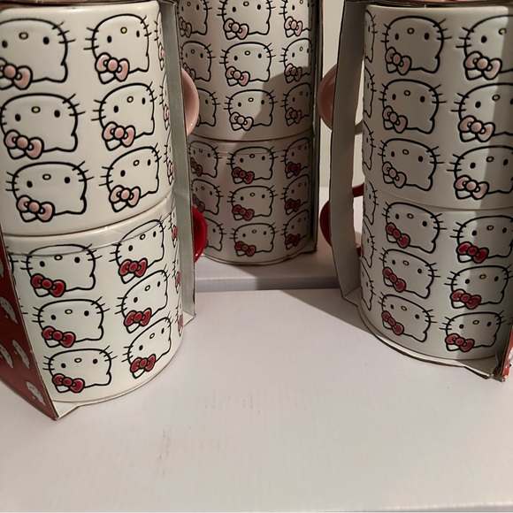 MWT: BIG Hello kitty set a six LG mugs - Picture 2 of 8